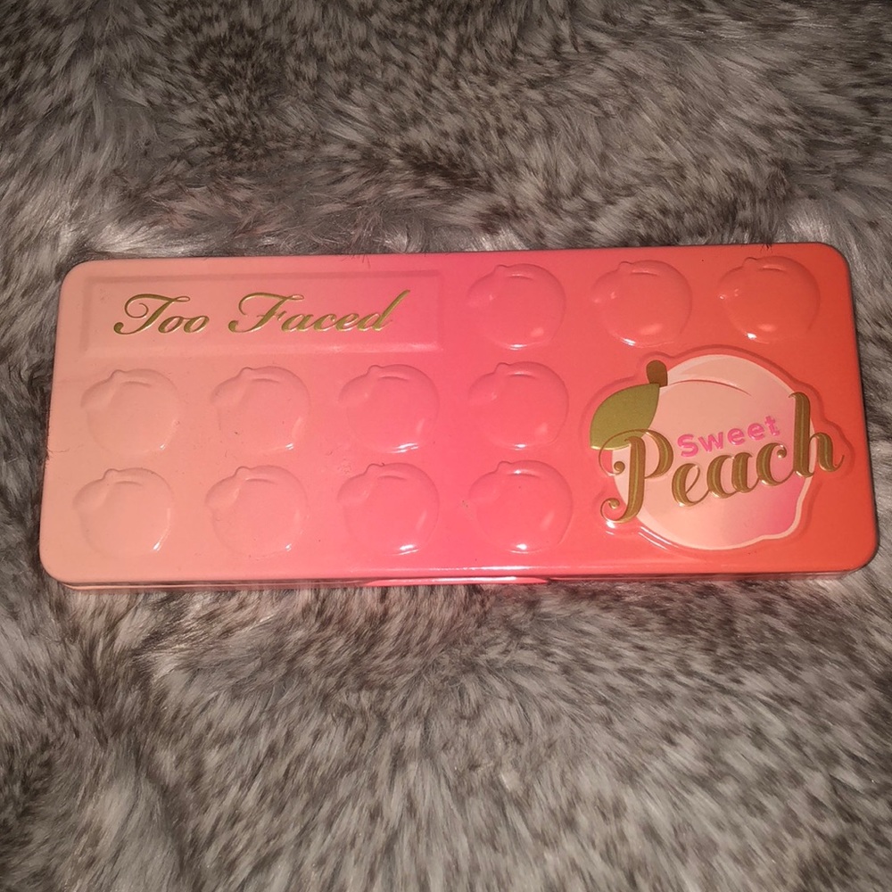 Too faced sweet peach palette
